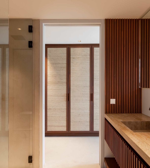 Resa estates Ibiza for sale Talamanca luxury apartment duplex bathroon 4.jpg